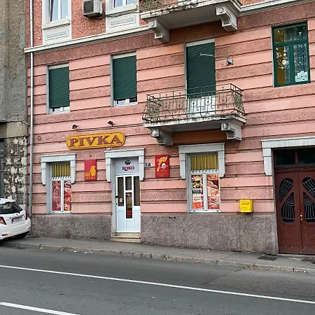 Apartman Bright 45m2 - Free Parking - Wifi